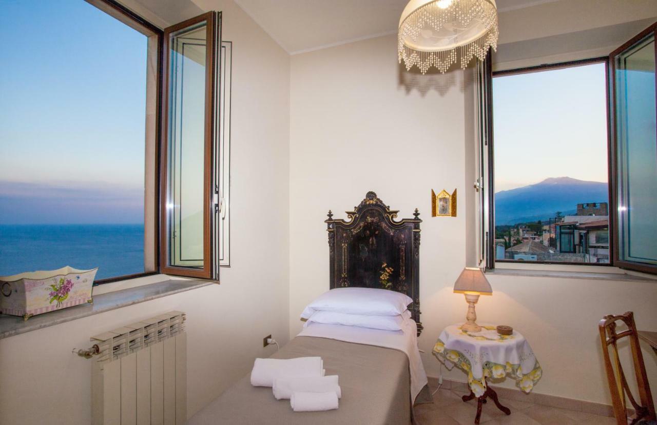 Skyline Appartament Taormina Bagian luar foto