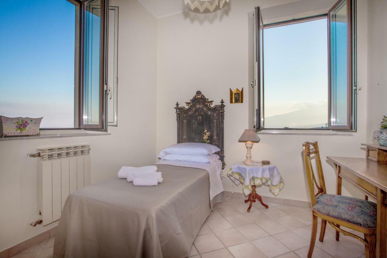 Skyline Appartament Taormina Bagian luar foto