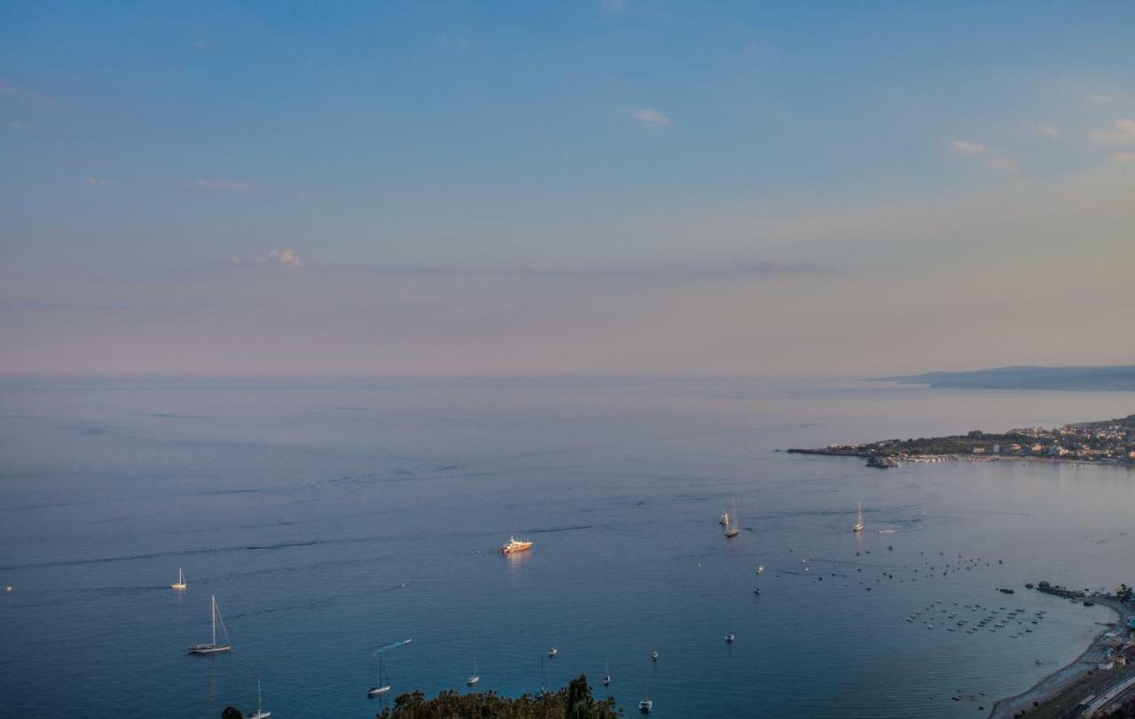 Skyline Appartament Taormina Bagian luar foto